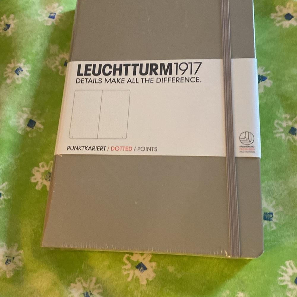 Gray Planner - Picture 4 of 5